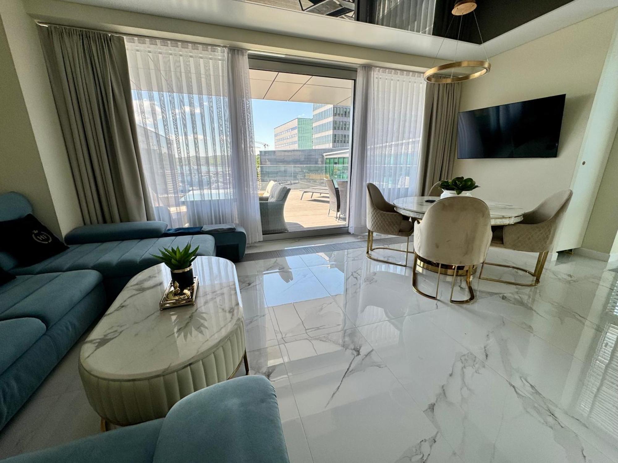 גדינייה Apartament Faltom 26 Yacht Park Z Tarasem מראה חיצוני תמונה